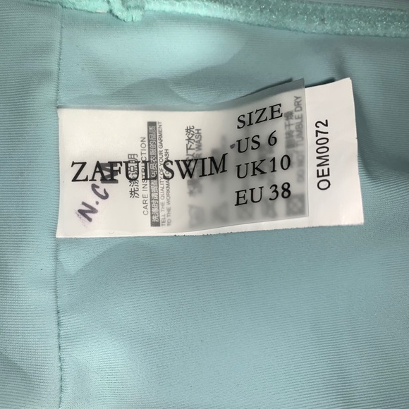 Bikini set - Picture 2 of 3